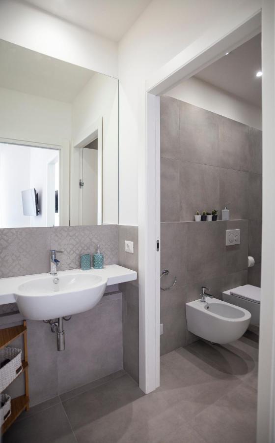 Milano Navigli Apartment - Zona Tortona Екстериор снимка
